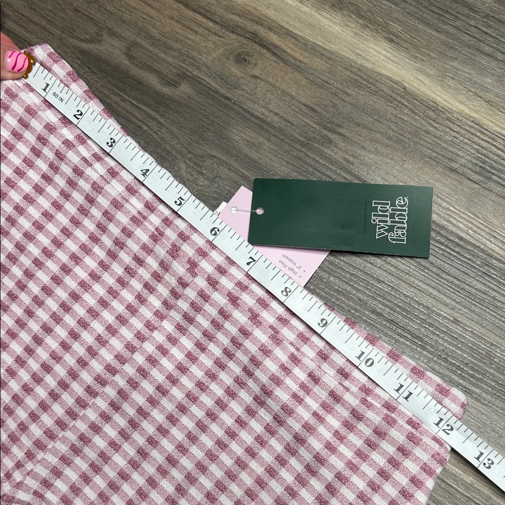 NWT Pink Gingham Shimmer Shorts - Picture 4 of 9
